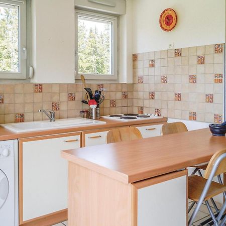 Cozy Apartment In Premanon With Kitchenette Kültér fotó
